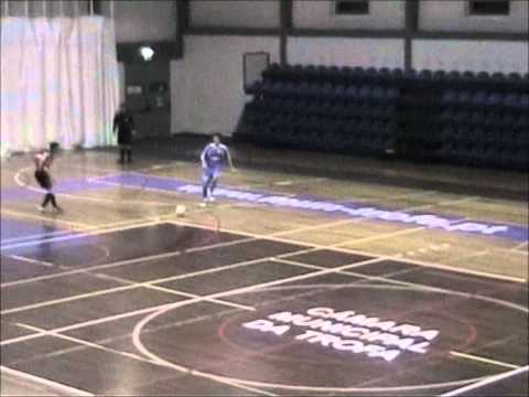 Juventude do Muro 2-3 Modicus Juniores 2011.2012 Resumo