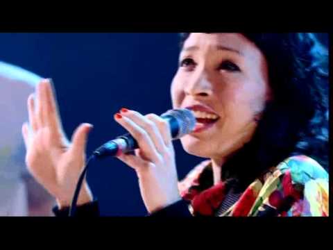 Little Dragon - Shuffle a Dream (Later with Jools Holland)