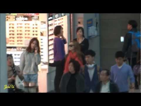 YoonSic moment: Hugging, seducing and linking arms