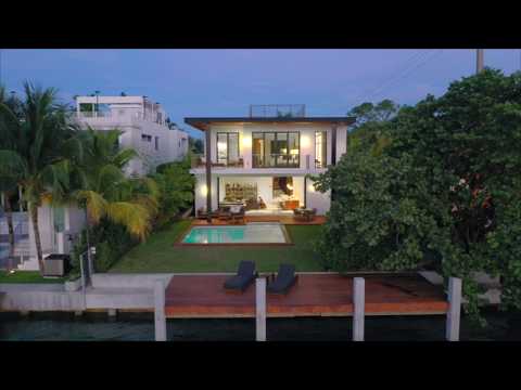 The Jills Present 430 W Dilido Dr