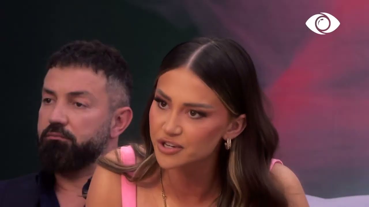 Debat mes Zhaklinës dhe Kiarës: Kur ke ndjerë presionin nga unë?