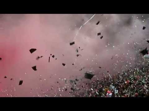 "SANTA FE Vs gremio SALIDA :: OCTAVOS DE FINAL COPA LIBERTADORES 2013" Barra: La Guardia Albi Roja Sur • Club: Independiente Santa Fe • País: Colombia
