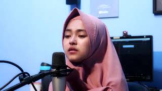 Download lagu Bacaan Al Quran Merdu Siti Hanriyanti mp3