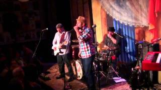 MonkeyJunk; Running in the Rain