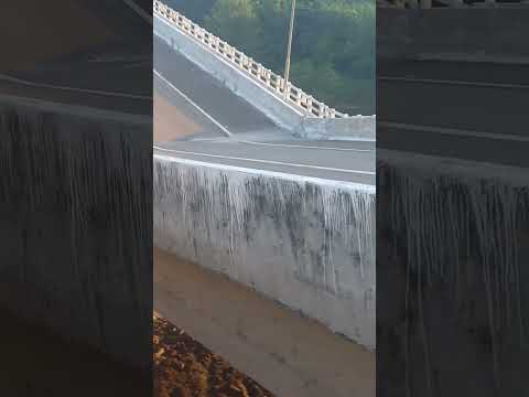 Trecho de ponte sobre o Rio Paraíba desaba na BR-101, em Santa Rita. Inscreva-se