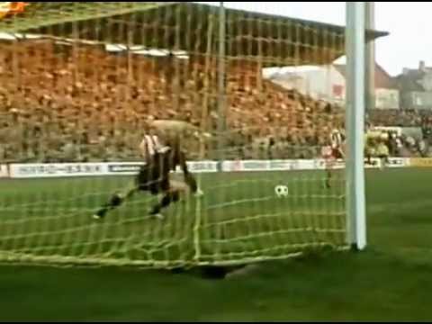 Schützenfest bei schlechtem Flutlicht BVB - FCB ´71