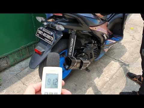 Yamaha Aerox 155 with Akrapovic M1 GP real carbon heat guard sound check w/ decibel meter