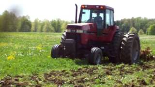 preview picture of video 'Chisel Plowing'