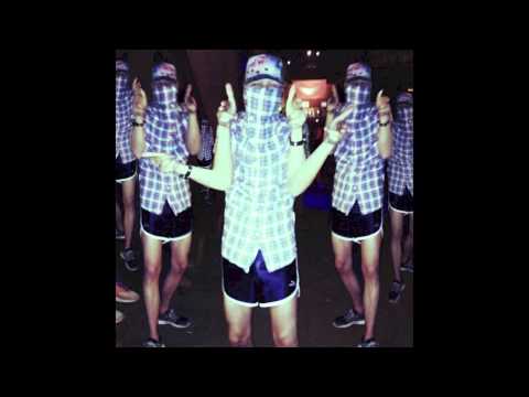 Jeepstarr - Smält in i massan