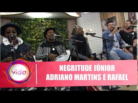 Negritude Júnior e a dupla Adriano Martins e Rafael animam o seu dia! - 06/09/19