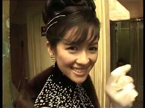 Zhang Ziyi on set - 2046 Behind the scenes footages