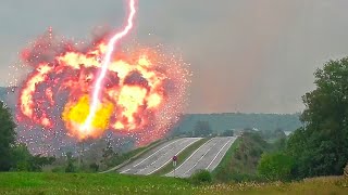 Download lagu 100 Incredible Lightning Strikes Caught on Camera mp3 Download lagu 100 Incredible Lightning Strikes Caught on Camera mp3