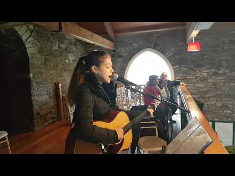 Christina Perri.. Thousand Years just performed at a wedding today by Allie Sherlock