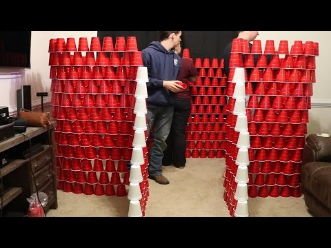 OMG! INSANE CUP FORT