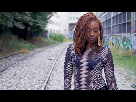 Atheena Feat Soul Bang's - Amis (Official Music Video)