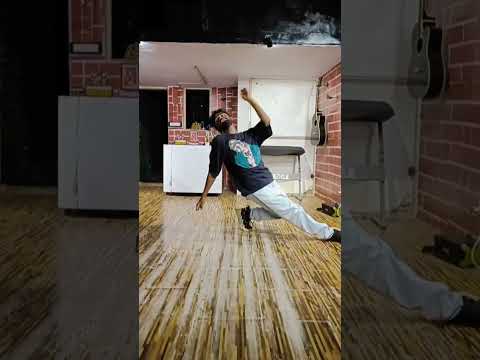 🔥Unstoppable Energy! Trainer&rsquo;s Power-Packed Dance Performance | Gigs Studio💃⚡