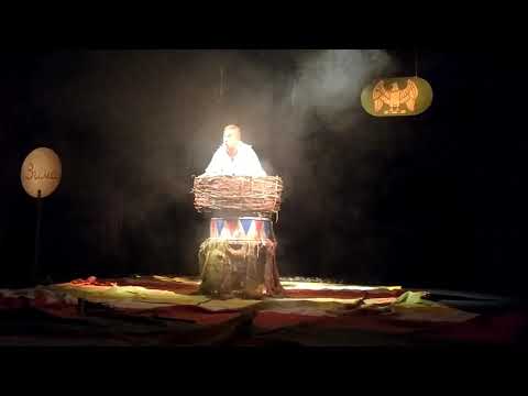 Стоян Памуков в моноспектакъла "Лазарица"