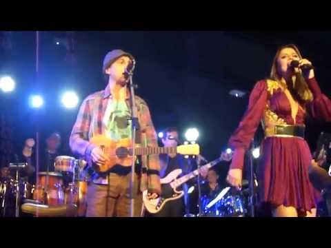 lia sophia & zeca baleiro @ miranda: dança do carimbó (encerramento do show)