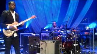 Fred Hammond in Toronto 2012 (Calvin Rodgers - Drums) 1
