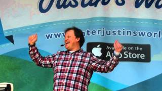 Justin Fletcher Singing Live - Put Your Hands Up!
