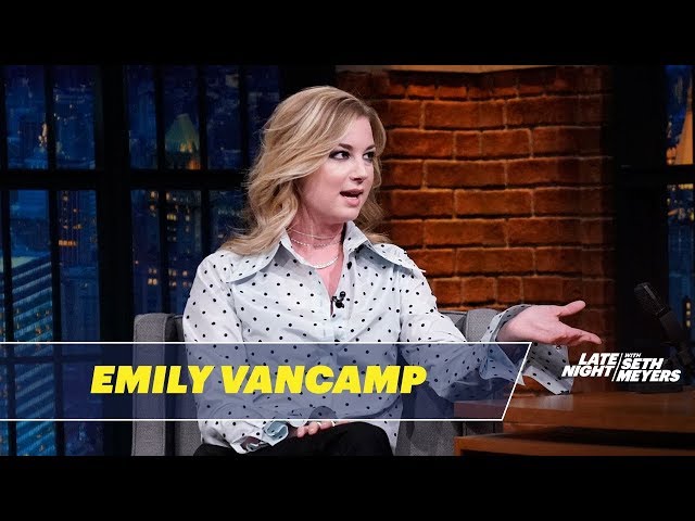 Video Pronunciation of Emily vancamp in English