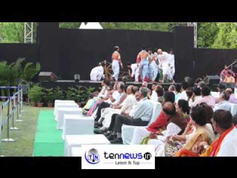 Thumbnail for Malini Awasthi mesmerizes audience with Indian folk beats by Malini Awasthi