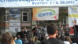 preview picture of video 'Bóg kocha mnie (Dni Młodych Gryfice 2012)'