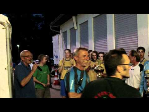 Pokalübergabe an die Minni Kickers Leingarten