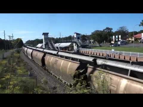 Hunter Valley coal trains in a busy 30 mins - 29/12/14