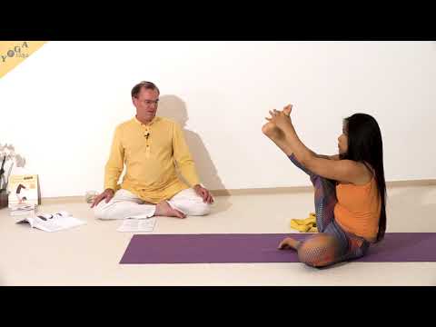 Einbeinige Vorwärtsbeuge aufrecht sitzend mit gebeugtem Knie oder gestrecktem Bein-YogaAsana Lexikon