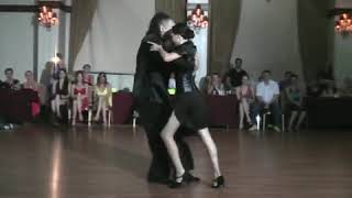 Eduardo Cappussi y Mariana Flores