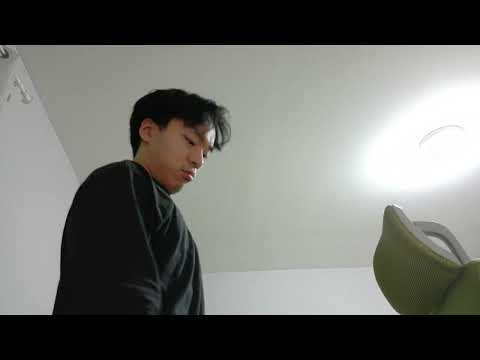 Ferociously beating my meat to Crystal Castles