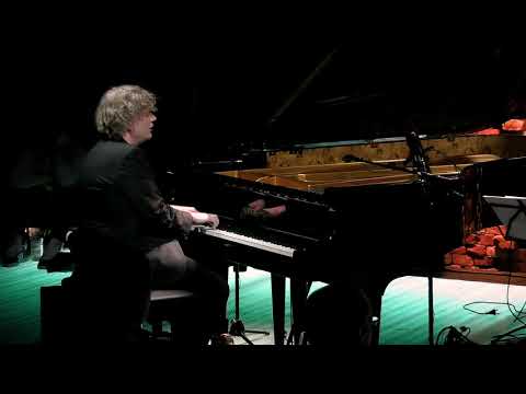 Iiro Rantala Super Trio - Stuff It...In There @Glivelab