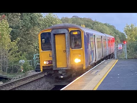 Random class 150 150215 1L84 Lincoln to Leeds calls at platform 2 18;45 1L Lea Road 4/10/2025