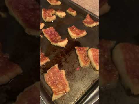Making pork rinds from fresh pork skin!