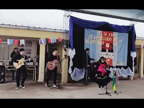 Naymé Suyai - Cantando en la escuela 201 República de Guatemala de FRIAS ❣️