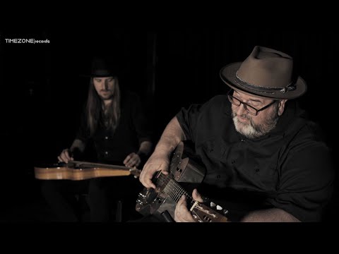 Michael van Merwyk & Bad Temper Joe - Flyin [Official Music Video]