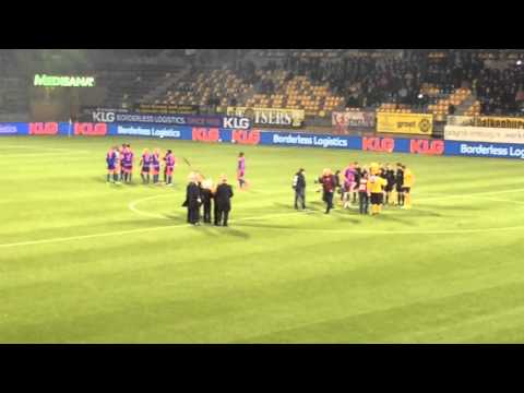 Aftrap Roda JC-Feyenoord door Stadsprins Joris I en Jeugdprins Sander I van Hvv De Winkbulle