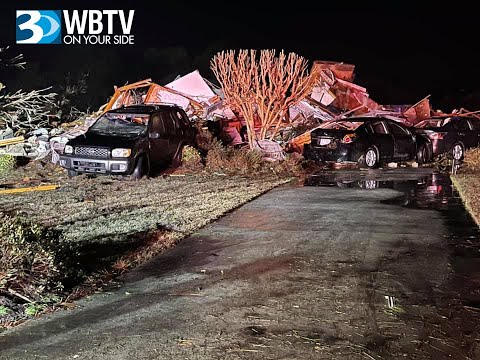 At least 3 dead, 10 hurt in suspected North Carolina tornado