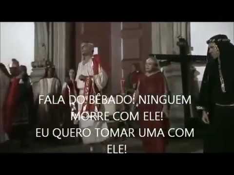 Bêbado atrapalhando a paixão de Cristo