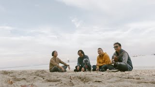 Download lagu The Rain - Terlatih Patah  Hati (Live at Senggigi Beach) mp3