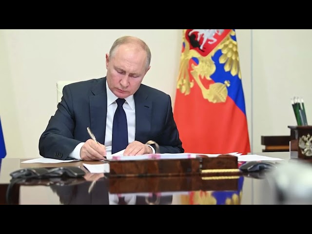 Владимир Путин подпи­сал Указ о присвоение звания «Мать-герои­ня»