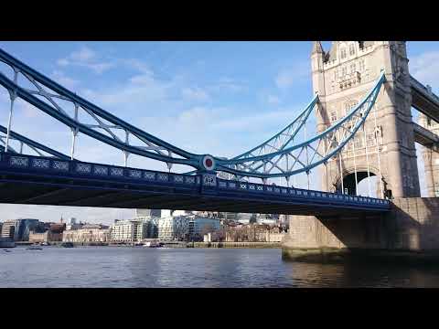 2022.01.30 London Tower Bridge, unique view from the river bank 🤩