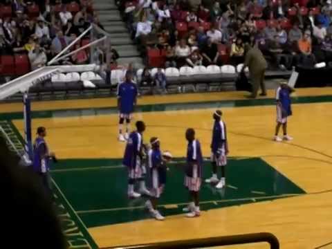 2009 Apr 19 HARLEM GLOBETROTTERS EDMONTON