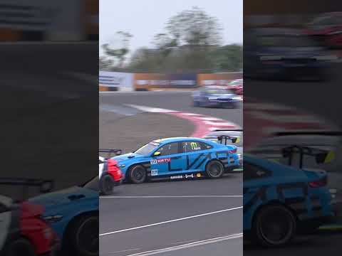 Race 1 in 60 seconds | Chengdu Race Highlights
