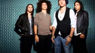 Black Tide - Let It Out (Spanish Version) with Lyrics