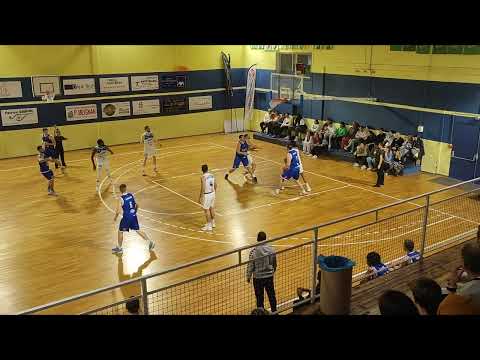 N2 (J06) : US LAVAL - GRAVENCHON (66-71). Le résumé