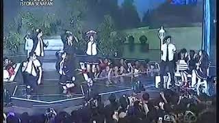 Download lagu Utopia hujan ( ost_ ganteng ganteng serigala... mp3 Download lagu Utopia hujan ( ost_ ganteng ganteng serigala... mp3