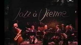 walking shoes --gerry mulligan tentet with lee konitz