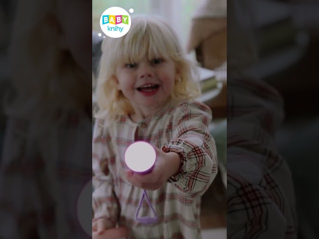 Moderní, ekologická a praktická stmívatelná baterka v růžové barvě.